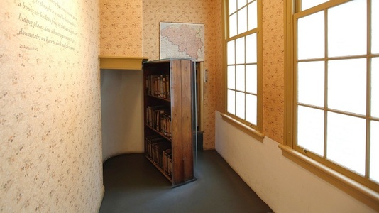 Muzeul Anne Frank din Amsterdam, renovat pentru "noua generaţie"
