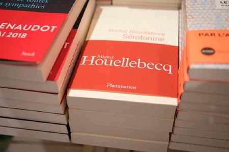 Cartea "Sérotonine", de Michel Houellebecq, succes de vânzări în Franţa. Editura Flammarion retipăreşte alte 50.000 de exemplare