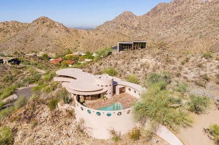 Casa circulară din Arizona, ultima proiectată de Frank Lloyd Wright, a fost vândută pentru aproape 1,7 milioane de dolari - FOTO