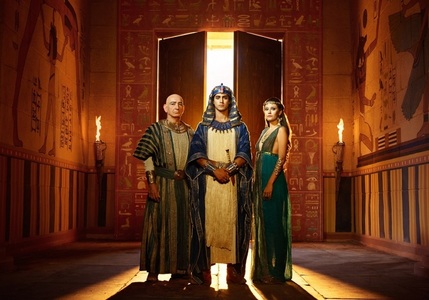 Serialul „Tut: destinul unui faraon”, cu Avan Jogia şi Ben Kingsley în distribuţie, la TVR 1