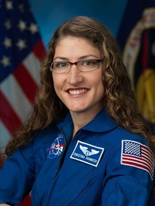 Astronauta americană Christina Koch a revenit pe Pământ după 11 luni la bordul Staţiei Spaţiale Internaţionale