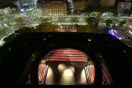 Teatrul Naţional "I.L.Caragiale" suspendă toate spectacolele programate în săli. La Amfiteatru va fi reluat programul în funcţie de prognoza meteo