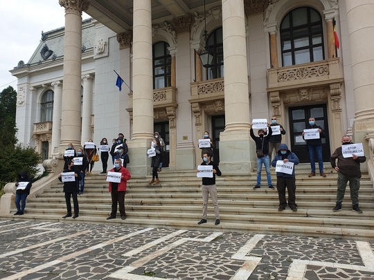 Protest în faţa ONRI