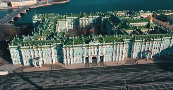 Expoziţia Fabergé de la Muzeul Ermitaj din Sankt Petersburg conţine "cel puţin 20 de falsuri", potrivit unui expert