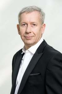 Ladislav Bartonicek, unul dintre acţionarii companiei care deţine Pro TV, va conduce activităţile grupului după decesul lui Petr Kellner