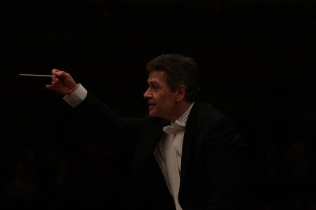 Capodopere de Mozart şi Schubert, în noi concerte cu public dirijate de Christian Badea