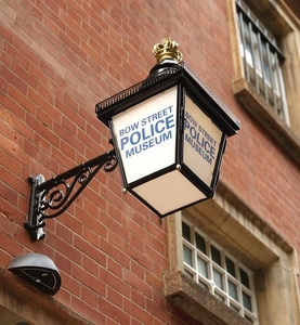 Camerele de detenţie de la o secţie de poliţie londoneză, deschise pentru vizitatori