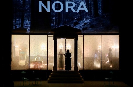 „Nora. O casă cu păpuşi. Partea a doua”, în regia lui Radu Iacoban, la Teatrul Naţional din Timişoara