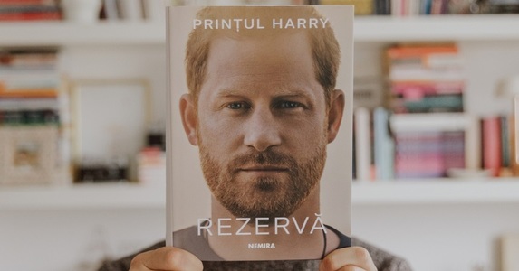 Cartea „Rezervă” a prinţului Harry, peste 3.3 milioane de exemplare vândute doar în limba engleză în două săptămâni de la apariţie