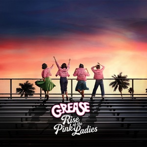 Serialul „Grease: Rise of the Pink Ladies”, disponibil pentri vizionare în această primăvară pe SkyShowtime 