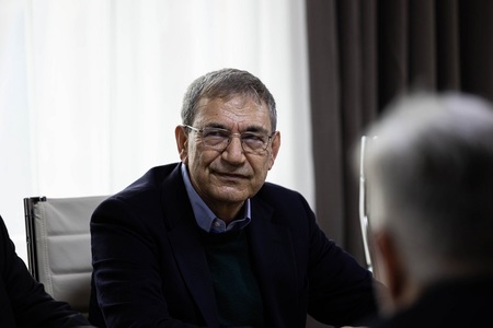 Orhan Pamuk, laureat al premiului Nobel pentru Literatură, la Timişoara: „Îmi doresc ca preşedintele Erdogan să piardă alegerile”/ FOTO