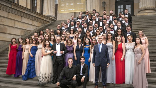 Orchestra Română de Tineret dirijată de Cristian Mandeal, concerte la Bucureşti, Kassel şi Berlin