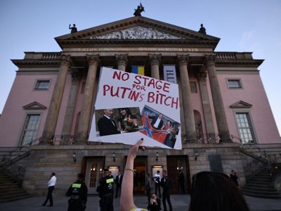 Protest la Berlin faţă de spectacolul de operă al sopranei ruse Anna Netrebko - FOTO