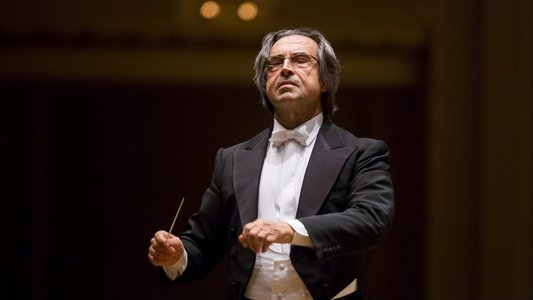 Concertul de Anul Nou de la Viena din 2025 va fi dirijat de Riccardo Muti. Italianul va dirija concertul de Anul Nou pentru a şaptea oară