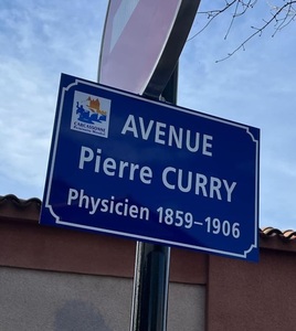 Franţa - Numele savantului Pierre Curie a fost scris greşit pe plăcuţe stradale instalate în Carcassonne - "Pierre Curry"