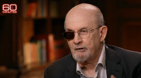 În "The Knife", Salman Rushdie povesteşte atacul care aproape că l-a costat viaţa - VIDEO