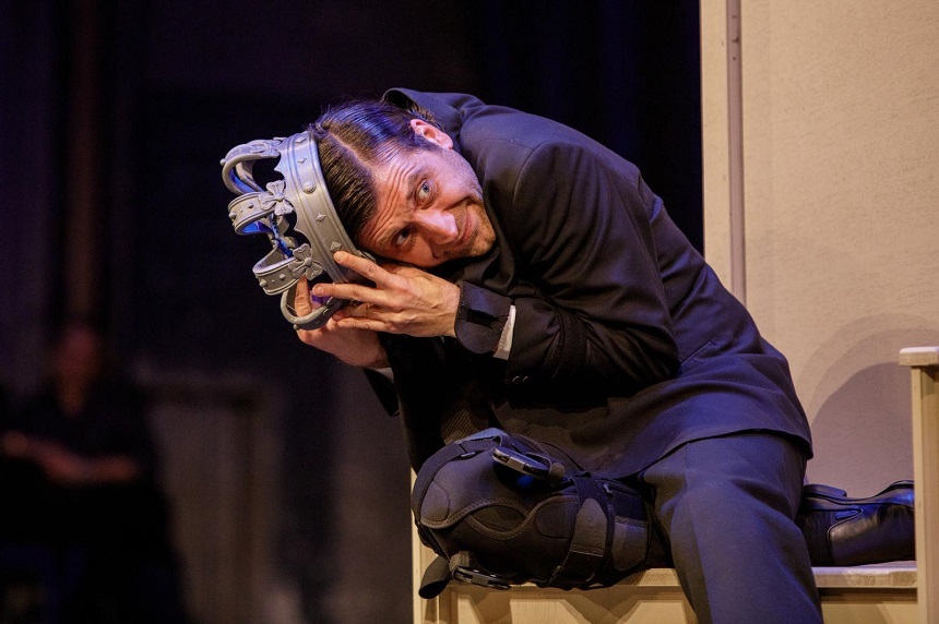 Premieră “Richard al III-lea” în regia lui Radu Iacoban, duminică, la Teatrul Naţional din Timişoara
