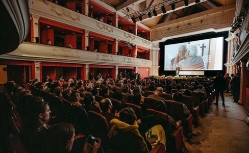 Dezbateri despre femicid, neofascismul online şi offline, război, în programul DocTalks la Astra Film Festival 2025