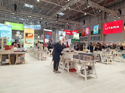 Cărţile scriitorilor români în topurile editurilor, la Gaudeamus - „În singurătatea minţii mele” de Gabriel Liiceanu, „Meserii nerecomandate femeilor” de Gabriela Adameşteanu, „Toate cărţile” de Igor Bergler