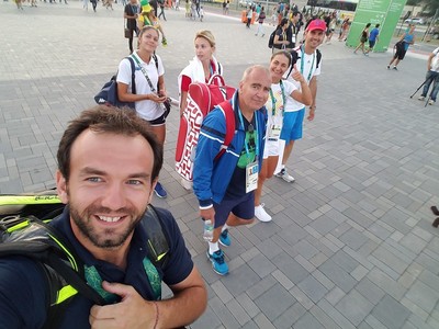 Florin Mergea, Monica Niculescu şi Andreea Mitu susţin echipa de handbal la Rio