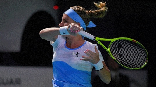 Svetlana Kuzneţova şi-a tăiat din păr în timpul meciului cu Agnieszka Radwanska