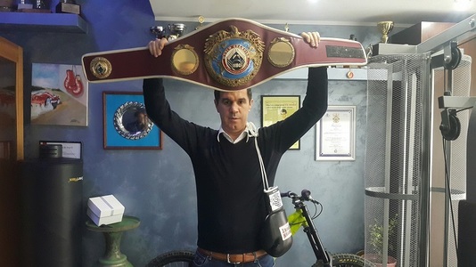 Mihai Leu, la 20 de ani după ce a câştigat centura WBO la semimijlocie: Sportul m-a învăţat să lupt mereu pentru ceva