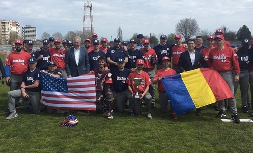Constanţa: Echipa naţională de baseball a învins cu scorul de 7-2 o formaţie a militarilor americani aflaţi în România - FOTO / VIDEO
