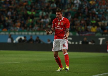 Benfica a remizat cu Sporting, scor 1-1, şi s-a distanţat la patru puncte în fruntea campionatului Portugaliei