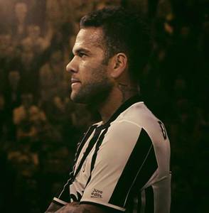 Fundaşul Dani Alves a anunţat că pleacă de la Juventus Torino după doar un sezon