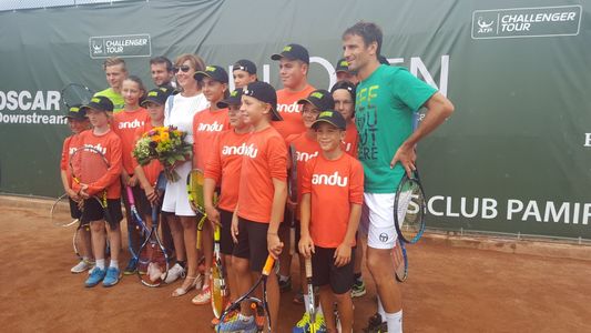 Carmen Iohannis a participat la evenimentul Kids Day din cadrul turneului de tenis Sibiu Open. FOTO/ VIDEO
