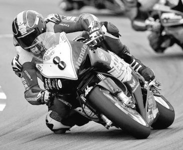 Motociclistul britanic Daniel Hegarty a decedat după ce s-a izbit de zidul de protecţie, la Macau Grand Prix