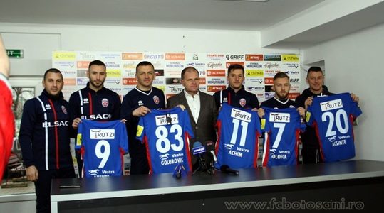 Florin Acsinte, Cătălin Golofca, Vlad Achim, Mircea Axente şi Bojan Golubovici au fost prezentaţi oficial la FC Botoşani