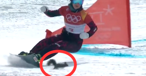 O veveriţă a pătruns pe pista de snowboard la JO şi a fost pe punctul de a fi lovită de una dintre concurente - VIDEO
