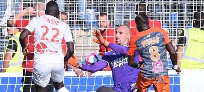 Montpellier a câştigat cu 3-0 meciul cu Nimes, din Ligue 1. Partida a fost întreruptă de două ori