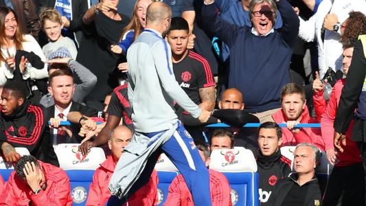 Antrenorul secund al echipei Chelsea, amendat pentru că a celebrat provocator un gol cu Manchester United