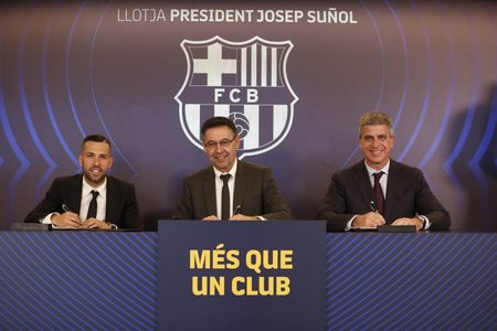 Jordi Alba şi-a prelungit contractul cu FC Barcelona, cu o clauză de reziliere de jumătate de miliard de euro