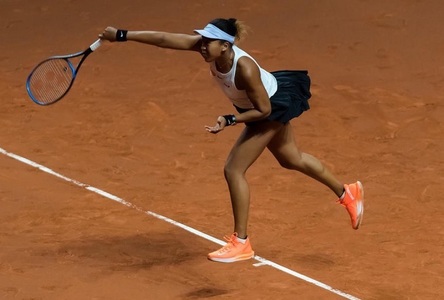 Liderul WTA, Naomi Osaka, a fost eliminată de Siniakova în turul trei la Roland Garros