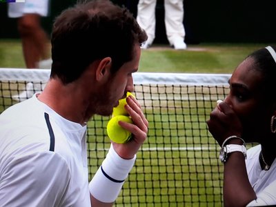 Andy Murray şi Serena Williams s-au calificat în optimi la dublu mixt, la Wimbledon