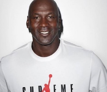 Michael Jordan donează un milion de dolari pentru victimele uraganului Dorian