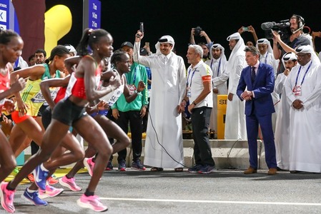 O atletă a ajuns la spital după ce a participat la maraton, la CM de la Doha. Sportivii s-au plâns de caniculă la competiţia din Qatar