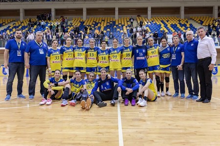 Corona Braşov s-a calificat în turul al treilea al Cupei EHF la handbal feminin