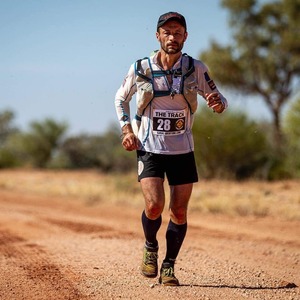 Pompierul din Botoşani Iulian Rotariu a câştigat ultramaratonul “Ultra Africa Race”