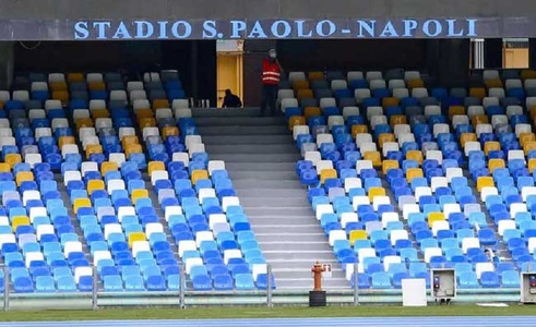 Meciul Napoli – Parma ar putea fi amânat din cauza pagubelor provocate la stadion de o furtună