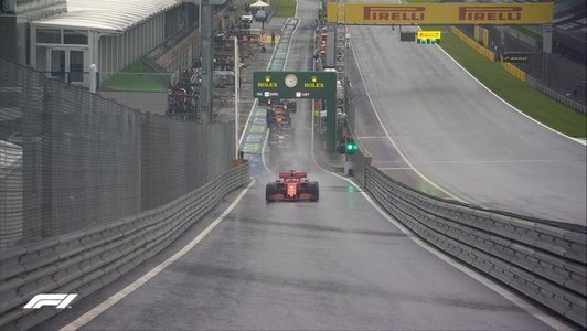 Lewis Hamilton, în pole position în a doua etapă a sezonului de Formula 1