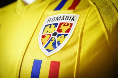 Echipa naţională a României joacă joi cu Islanda, în semifinala barajului pentru calificarea la Campionatul European