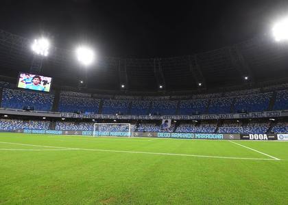 Primăria din Napoli a anunţat că stadionul San Paolo se va numi Diego Armando Maradona