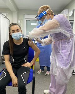 Larisa Iordache s-a vaccinat anti-Covid-19 - FOTO