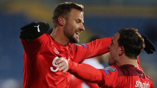 Victorii pentru Elveţia şi Danemarca la startul calificărilor pentru CM-2022
