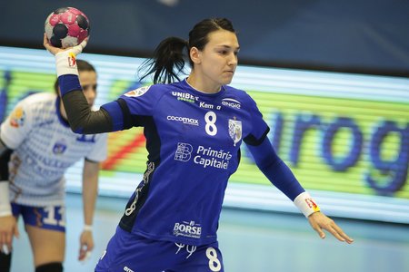 CSM Bucureşti a ratat calificarea în semifinalele Ligii Campionilor la handbal feminin,după 19-24 cu ŢSKA Moscova în returul sferturilor