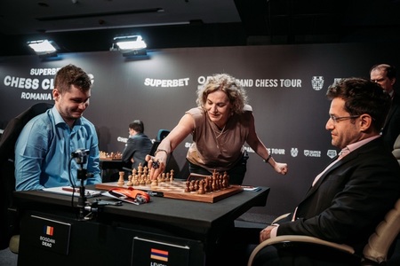 Superbet Chess Classic 2021 - Ultima partidă a turneului începe luni, la ora 15.00. Primele mutări le vor face Florin Gheorghiu şi Gică Popescu